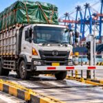 Truk ODOL Mulai Ditertibkan di Tanjung Perak, Kemenhub Siapkan Timbangan dan Portal Pembatas